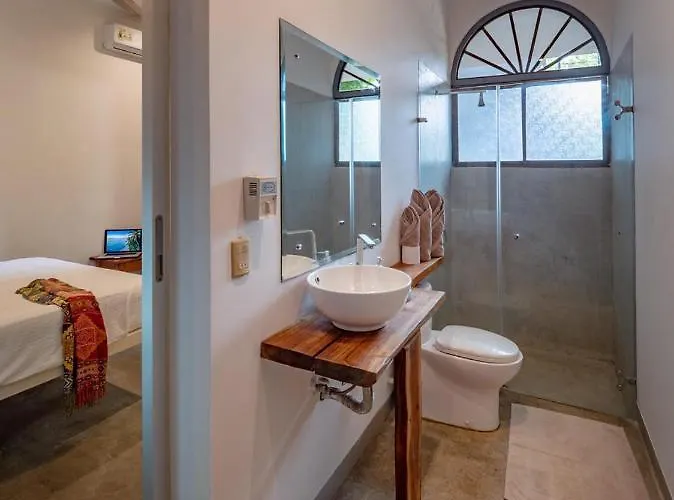 Nahua Hotel 3*
