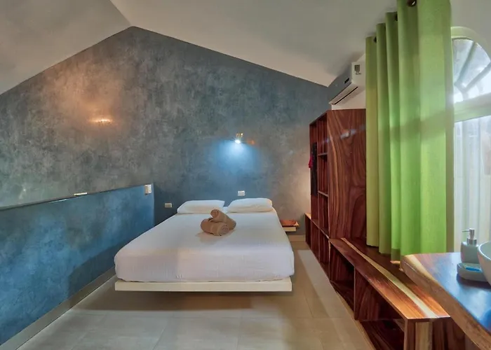 Nahua Hotel